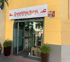 ZAPATILLAS ROJAS
